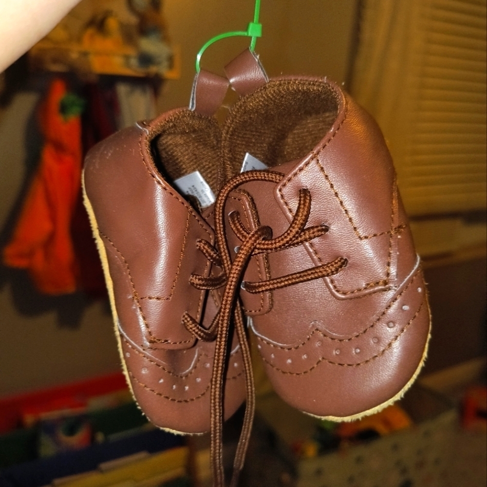 Adorable Fashion Cute Brown Kids Shoes with Laces Baby Size 3 NEW WITHOUT TAGS